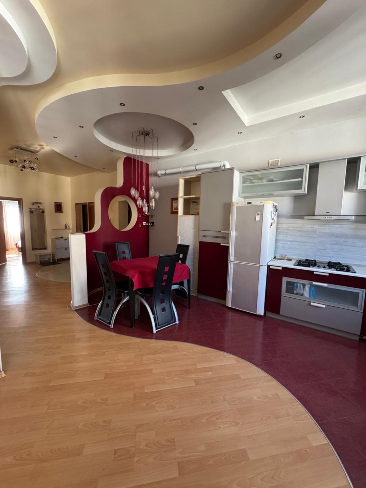 Modern Apartment On Mechnikova Street 18 Лвив Екстериор снимка
