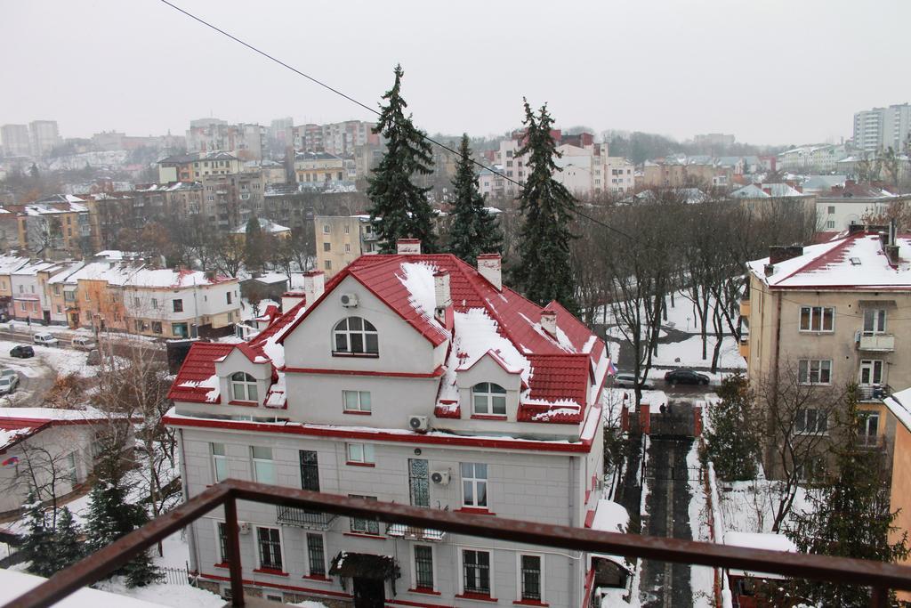 Modern Apartment On Mechnikova Street 18 Лвив Екстериор снимка